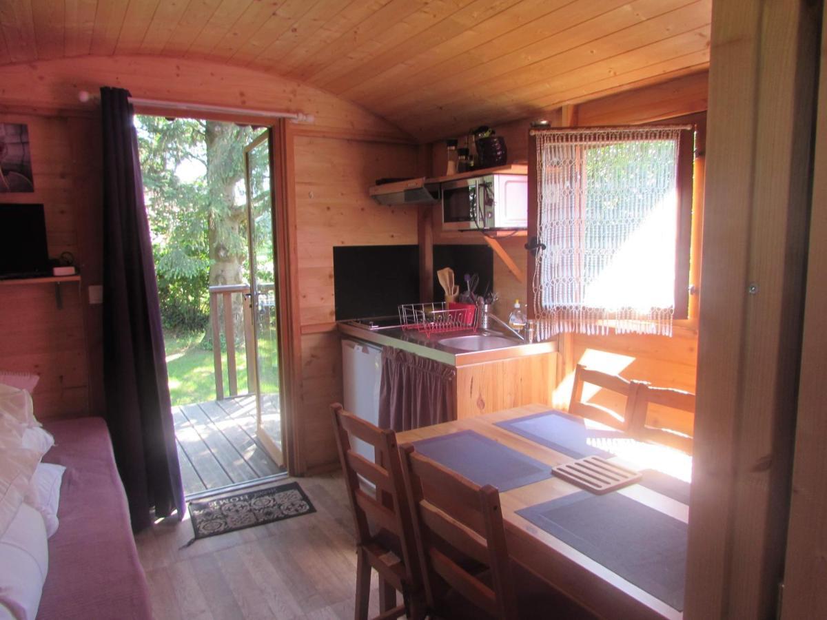 Camping, Hôtel De Plein Air Les Cariamas Chateauroux-les-Alpes Bagian luar foto