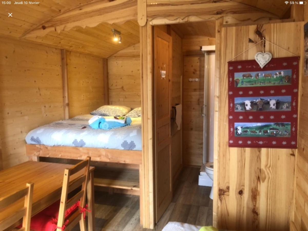 Camping, Hôtel De Plein Air Les Cariamas Chateauroux-les-Alpes Bagian luar foto